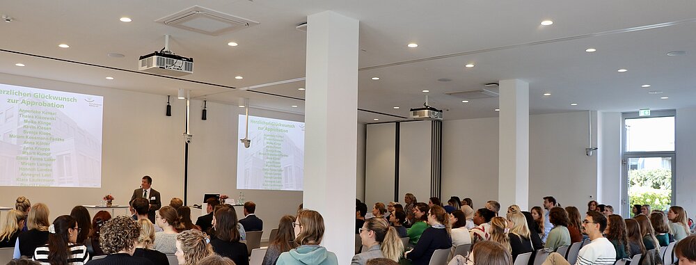 Aufmacher_Saal_IMG_6690.JPG